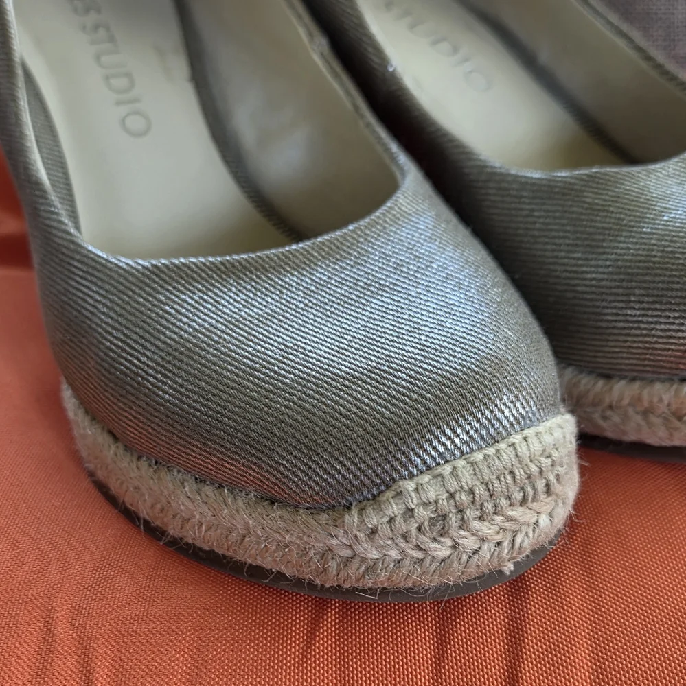 Jones Studio Gold and Silver Espadrilles Comfortable Slip-On Shoes